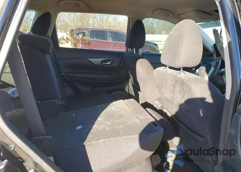 2015 Nissan Rogue S z USA, uszkodzony, nr VIN 5N1AT2MT4FC753688